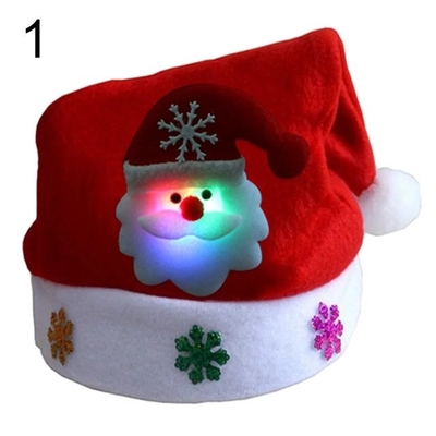 ODM 캐릭터는 자수 로고가 있는 빛나는 모자를 지도했습니다.