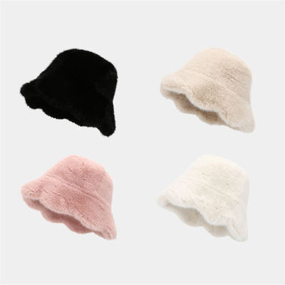Wholesale Hot Luxury Women Hat Fur Winter Fashionable Woman Bucket Hats Cold Cap Outdoor Warm Snow Fur Bucket Hat