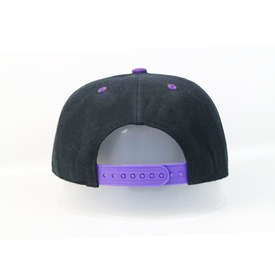 성인 편평한 테두리 Snapback 모자 주문 로고 플라스틱 버클을 가진 편평한 빌 모자